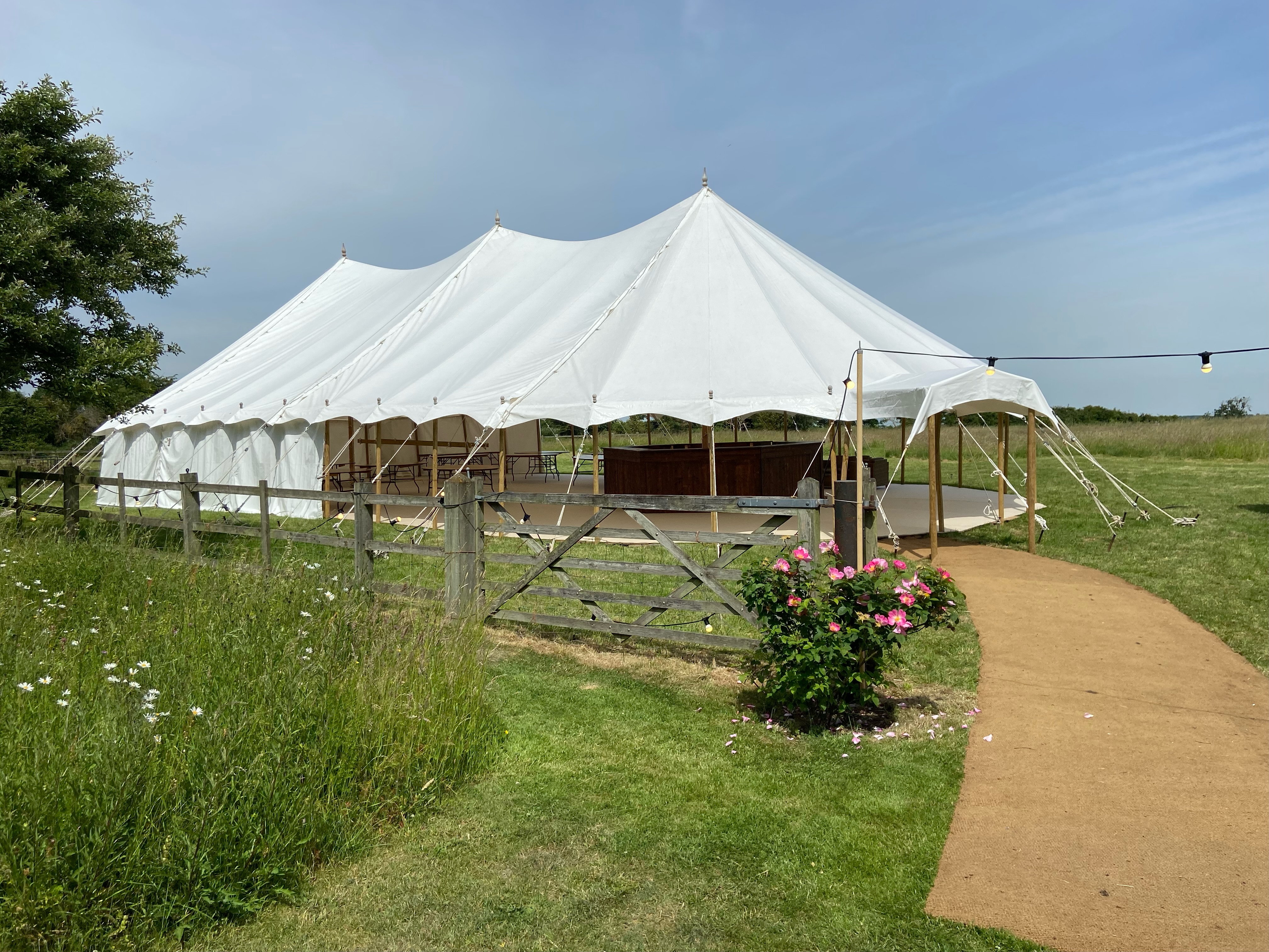 Event Marquees East Midlands: The Secret to Hosting Unforgettable Outdoor Events 6 marquee hire newark Event Marquees East Midlands